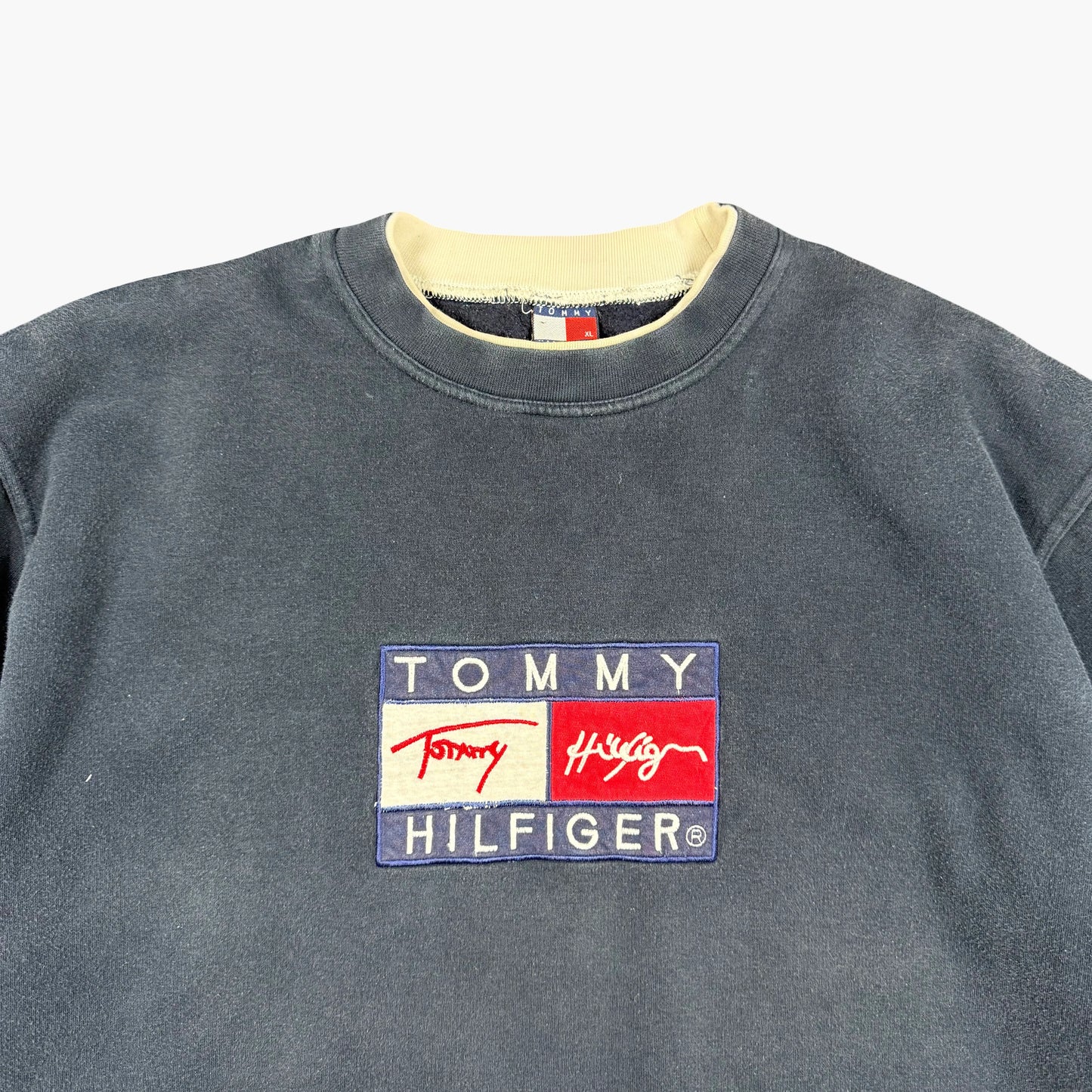 Vintage Tommy Hilfiger Sweatshirt | XL