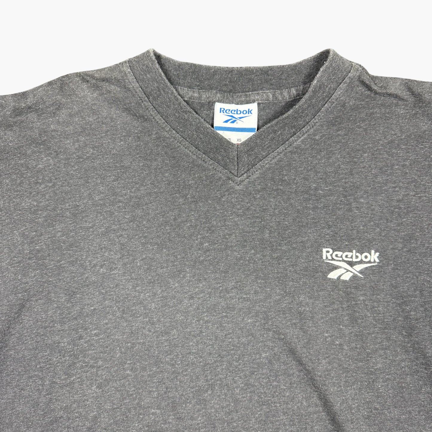 Vintage Reebok Short-sleeve V-neck T-shirt |